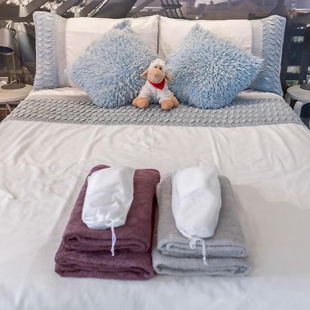 Pyjamagetaways Apartment Лондон Екстериор снимка