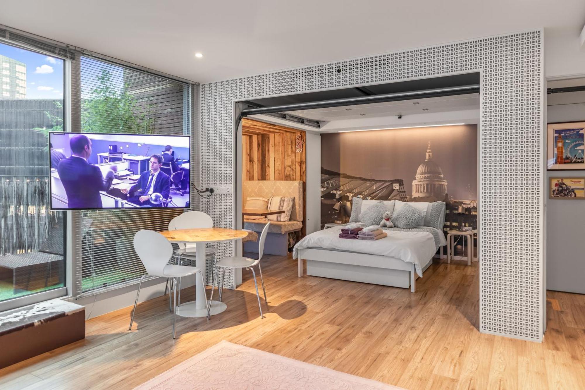 Pyjamagetaways Apartment Лондон Екстериор снимка